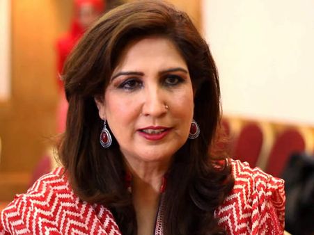 पाकिस्‍तान में इमरान खान के खिलाफ चुनावी मैदान में शहला रजा, टूटेगा पीएम बनने का सपना