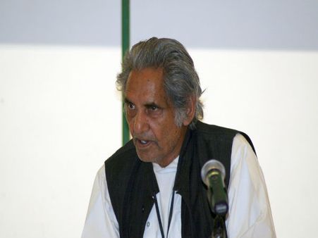 पद्मश्री से सम्मानित कवि गोपालदास नीरज का निधन, एम्स में ली अंतिम सांस