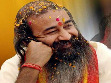 स्वामी अग्निवेश पर हमले के बाद भाजपा नेता की आचार्य प्रमोद को चेतावनी, भीड़ में मत जाना धोती फट जाएगी