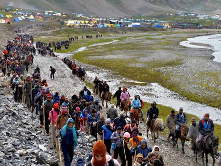 दो दिनों तक बंद रहने के बाद फिर से शुरू हुई अमरनाथ यात्रा, बालटाल की जगह पहलगाम के रास्‍ते जा रहे यात्री