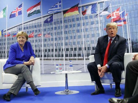 ब्रसेल्‍स में नाटो समिट में अमेरिकी राष्‍ट्रपति डोनाल्‍ड ट्रंप ने दी अमेरिका को बाहर करने की धमकी