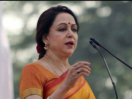 देवरिया शेल्टर होम रैकेट: बीजेपी सांसद हेमा मालिनी का विवादित बयान, कहा- अब क्या करें?