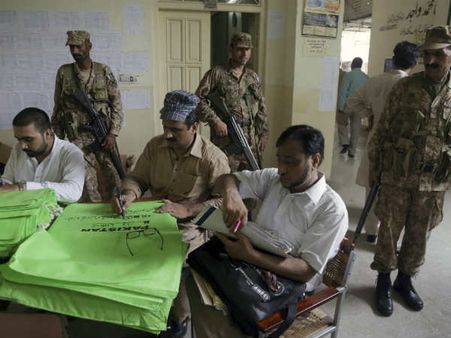 जानिए कितनी रकम खर्च हो रही है पाकिस्‍तान के संसदीय चुनावों में
