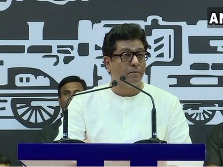 अजान के लिए लाउडस्पीकर की क्या जरूरत है, घर में पढ़ें नमाज: राज ठाकरे