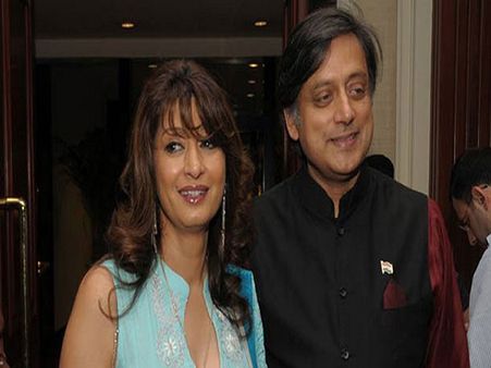 सुनंदा पुष्‍कर केस : गिरफ्तारी के डर से शशि थरूर ने कोर्ट में दी अग्रिम जमानत की अर्जी