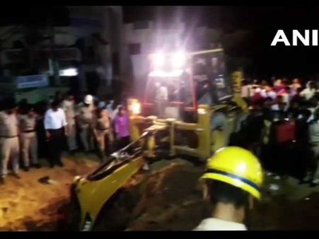 यूपी: बेरली में एयरटेल 4G केबिल बिछाते समय मिट्टी धंसने से पांच मजदूरों की मौत