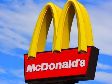 कॉफी पीने गई प्रेग्नेंट महिला को McDonalds ने परोस दिया सफाई करने वाला सॉल्यूशन