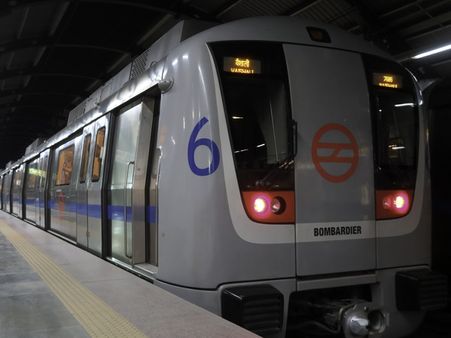 स्वतंत्रता दिवस के मौके पर दिल्ली मेट्रो ने चलाई स्पेशल ट्रेन, लोगों को देगी देशभक्ति का संदेश