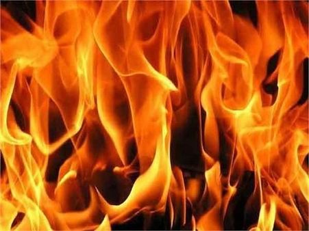 यूपी: परिवारिक कलह से नाराज मां ने बच्चों के हाथ-पैर बांध उन्हें किया आग के हवाले, 5 की मौत