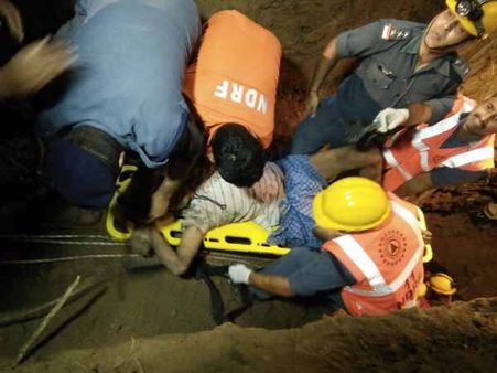 UP: बेटे को कुएं में गिरता देख बचाने के लिए पिता ने लगाई छलांग, दोनों की मौत