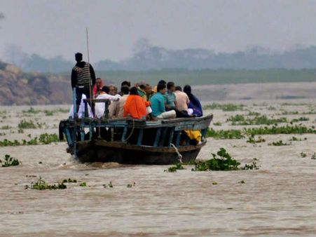 चीन ने भारत के राज्‍य असम और अरुणाचल प्रदेश के लिए जारी किया बाढ़ का अलर्ट