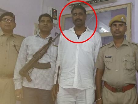 राजे का धौलपुर महल उड़ाने की धमकी देने वाले लाखों के ईनामी डकैत ने किया समर्पण