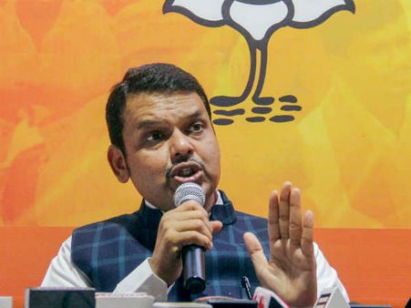 मराठा आरक्षण पर राजी हुए सीएम फडणवीस, बोले- ऐसा आरक्षण देंगे जिसे कोर्ट भी न ठुकरा सके