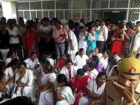 माता के दर्शन कर प्रेमी युगल ने संसार को कहा अलविदा, कहा साथ जी नहीं सकते पर मर तो सकते हैं ना