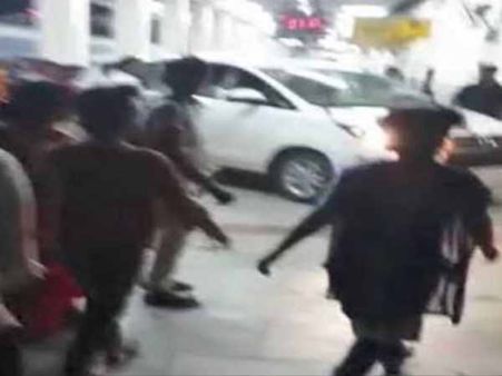 VVIP को रिसीव करने के लिए प्लेटफॉर्म पहुंची कार, मंत्री बोले झूठा आरोप