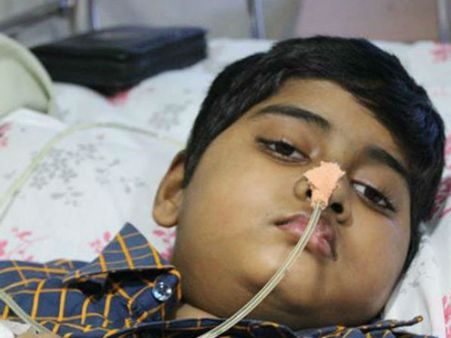 8 साल के इबेनेजर को है ब्रेन ट्यूमर, इलाज के लिए नहीं है पैसे, कीजिए मदद