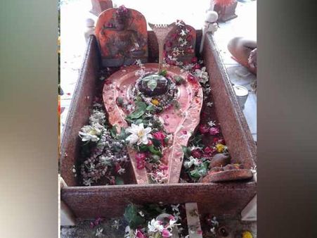 मनकामेश्वर सिद्धपीठ: जहां भूत- प्रेत -पिशाच देते हैं पहरा, रात में गूंजते हैं जयकारे