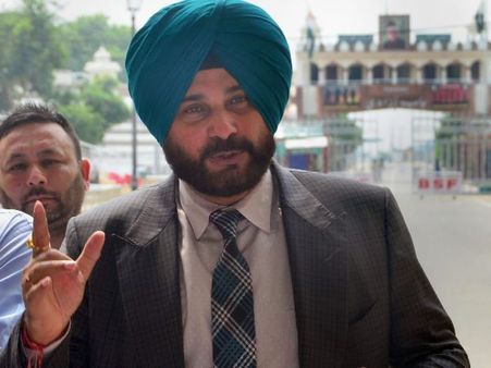 नवजोत सिंह सिद्धू ने किया अफीम की खेती वैध करने का समर्थन, कहा- मेरे चाचा भी खाते थे