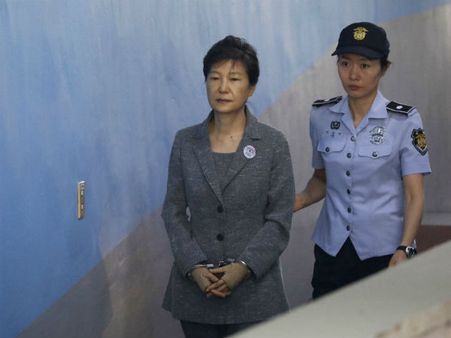 भ्रष्‍टाचार के मामले में जेल में बंद साउथ कोरिया की पूर्व राष्‍ट्रपति की सजा बढ़ाई गई, अब 24 की जगह 25 वर्ष रहना होगा जेल में