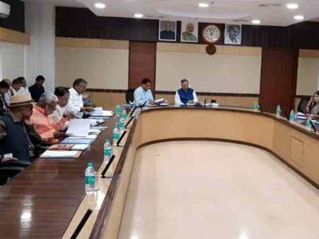 किसानों के लिए रमन सिंह सरकार का बड़ा फैसला, धान और मक्का का समर्थन मूल्य किया तय