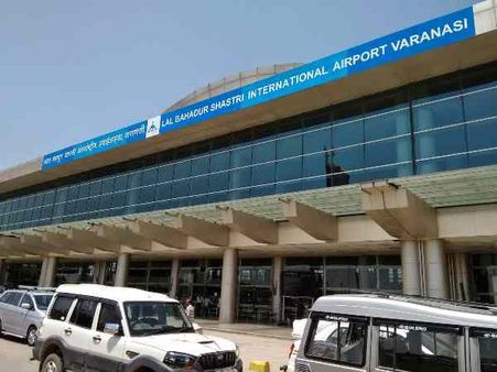 यूपी: प्लेन में सफर करने जा रही महिला के बैग में मिला रिवाल्वर, एयरपोर्ट पर मचा हड़कंप