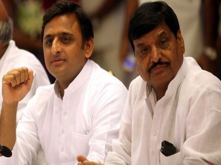 चाचा शिवपाल की 10 साल पहले वाली वो सलाह जिस पर अमल कर अखिलेश ने बदल दी थी सपा की इमेज