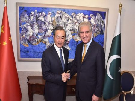 पाकिस्‍तान से चीन ने पल्‍ला झाड़ा, बोला- हमने नहीं डाला कर्ज बोझ