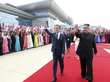 किम जोंग उन अब इतने क्रूर नहीं रहे, मून ने बदल डाला पूरे कोरियाई प्रायद्वीप का नजारा