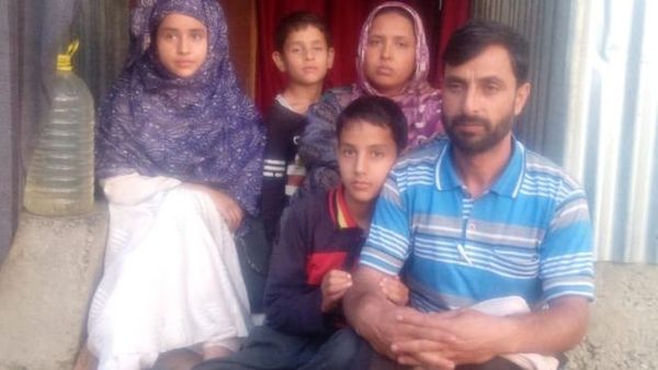 ग्राउंड रिपोर्ट: 'कैंप में रहने से बेहतर है ज़हर खाकर मर जाएं'