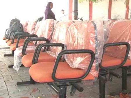 कुर्सी के बाद यूपी के इस विवि की मार्कशीट भी हुई भगवा, दी गई ये सफाई