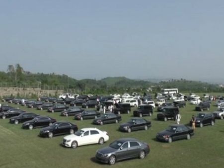 फ्लॉप शो साबित हुआ पाकिस्‍तान के प्रधानमंत्री इमरान खान का कार नीलाम करने का आइडिया