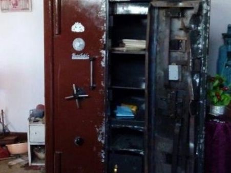 दिल्ली: मालकिन को भनक तक नहीं, मेड ने घर से उड़ा दिए 60 लाख के जेवर