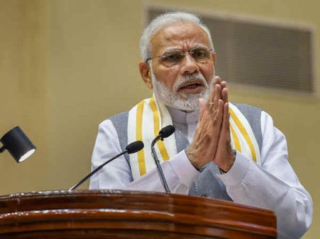 नायडू की किताब के लॉन्‍च पर बोले पीएम मोदी- अनुशासन पसंद व्‍यक्ति को इन दिनों तानाशाह करार दिया जाता है