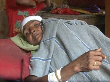 मिसाल: अपना घर बेचकर राजेश देवी ने बनवाई गांव की सड़क