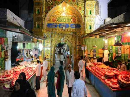 राजस्थान: दरगाह तक पहुंचा भारत-पाकिस्तान क्रिकेट मैच, भारत की जीत के लिए मांगी गई दुआ