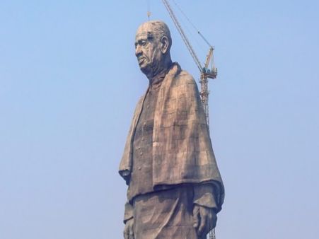 सरदार पटेल की सबसे ऊंची प्रतिमा का कल पीएम मोदी करेंगे उद्घाटन, जानिए इसकी खूबियां