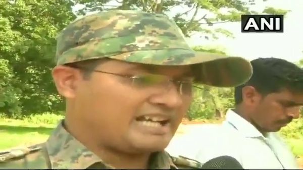 दंतेवाड़ा नक्‍सली हमला: उस खौफनाक मंजर को बताते हुए रो पड़े SP अभिषेक पल्‍लव, देखें VIDEO