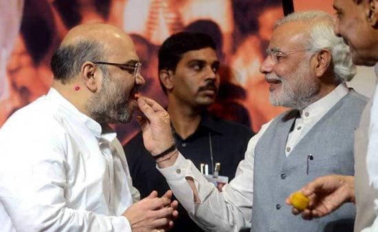 BJP के 'चाणक्य' अमित शाह हुए 54 के, 36 साल पुराना हुआ मोदी संग याराना
