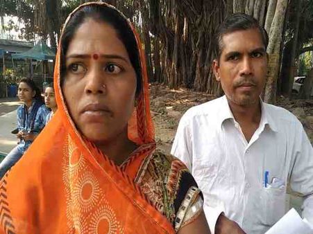 निजी समस्या दूर करने के लिए तांत्रिक ने हवन कुंड में डलवाए लाखों के जेवर, रात में हुआ गायब