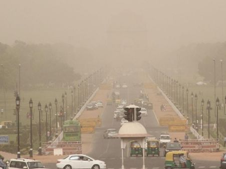 दिल्ली की हवा हुई जहरीली, AAP मंत्री ने जारी की NASA की तस्वीर