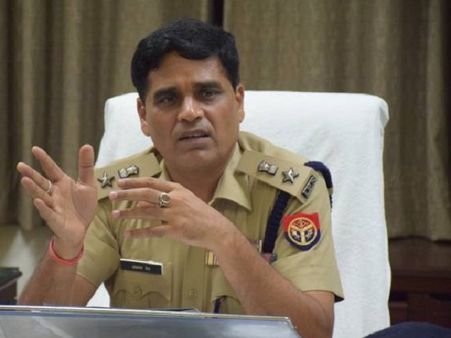 पु​लिस के व्हाट्सएप ग्रुप में वालंटियर ने शेयर कर दीं अश्लील फिल्में, महकमें में मचा हड़कंप