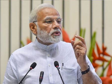 पेट्रोल-डीजल के दामों का बढ़ना जारी, आज तेल कंपनियों के प्रमुखों से मिलेंगे मोदी