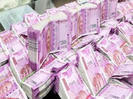 Union Budget 2019:नौकरीपेशा लोगों को मिल सकता है बड़ा तोहफा,इनकम टैक्स के दायरे में हो सकता है बड़ा बदलाव