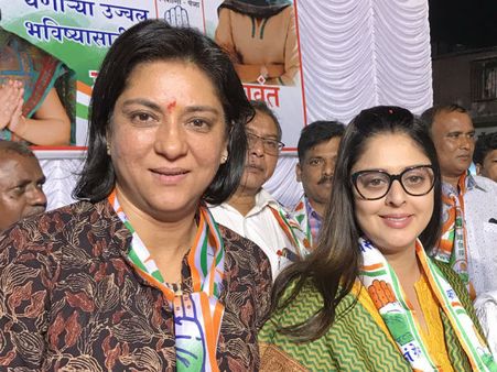 2019 Lok Sabha Elections: प्रिया दत्त से नाराज कांग्रेस हाईकमान, नगमा को मिल सकता है मौका