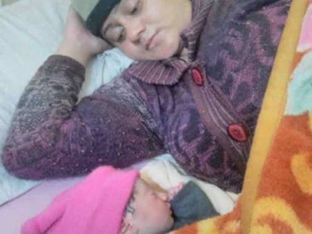 पाकिस्‍तान की फायरिंग में शहीद जवान की पत्‍नी ने अंतिम संस्‍कार से पहले ही दिया था बेटी को जन्‍म