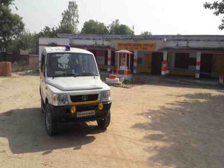 यूपी: विसर्जन के दौरान मूर्तियों पर दूसरे संप्रदाय के लोगों ने फेंका पत्थर, छावनी में बदला इलाका