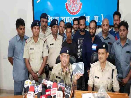 मध्य प्रदेश चुनावों से ठीक पहले पुलिस ने बरामद की पाकिस्तानी मेड पिस्तौल