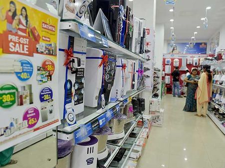 अगले महीने से महंगा होगा TV-फ्रिज के साथ ये होम एप्लायंस, जानिए क्या है वजह?