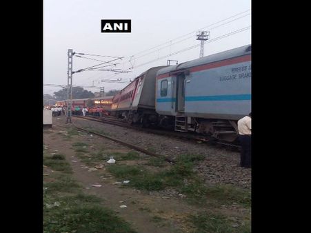 बिहार: पटरी से उतरी जनसाधारण एक्सप्रेस की चार बोगियां, मची अफरातफरी