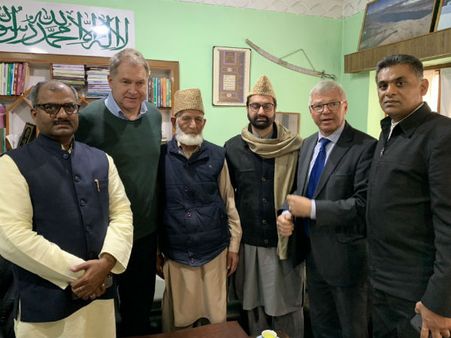 नॉर्वे के पूर्व प्रधानमंत्री पहुंचे कश्मीर, अलगाववादी नेताओं से की मुलाकात, बढ़ा विवाद